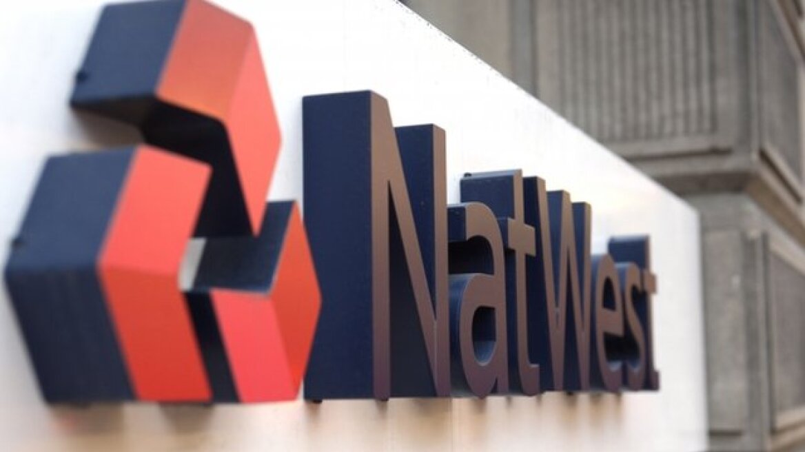 H NatWest κλείνει όλους τους τραπεζικούς λογαριασμούς του RT στη Βρετανία 