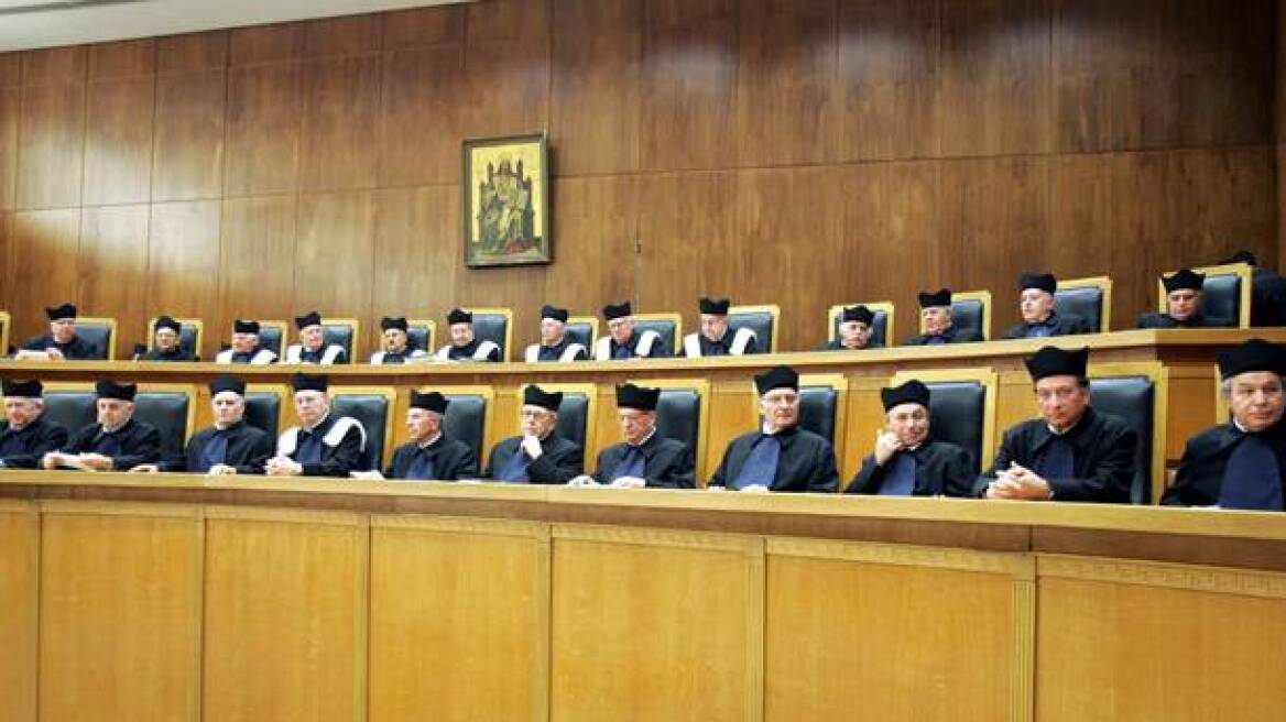 Οι εισαγγελείς δεν μπορούν να καταθέτουν ως μάρτυρες στην Εξεταστική  Επιτροπή της Βουλής