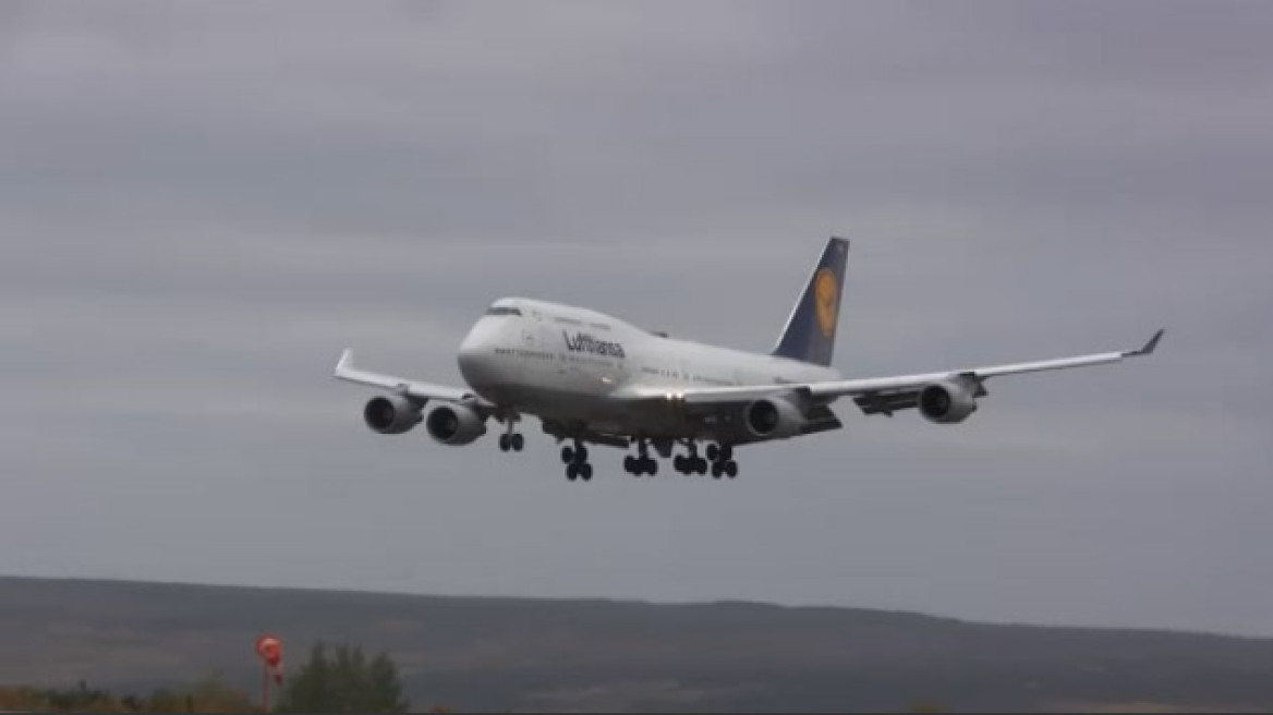 Lufthansa: Επείγουσα προσγείωση αεροσκάφους λόγω καπνού στο πιλοτήριο