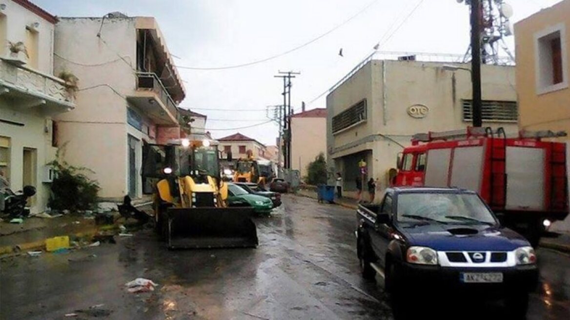 Athens and other cities hit by severe weather front (photos-videos)