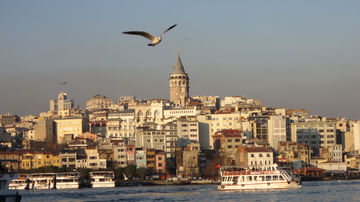 Γάλλος σεισμολόγος προειδοποιεί για 7,6 Ρίχτερ στην Κωνσταντινούπολη 