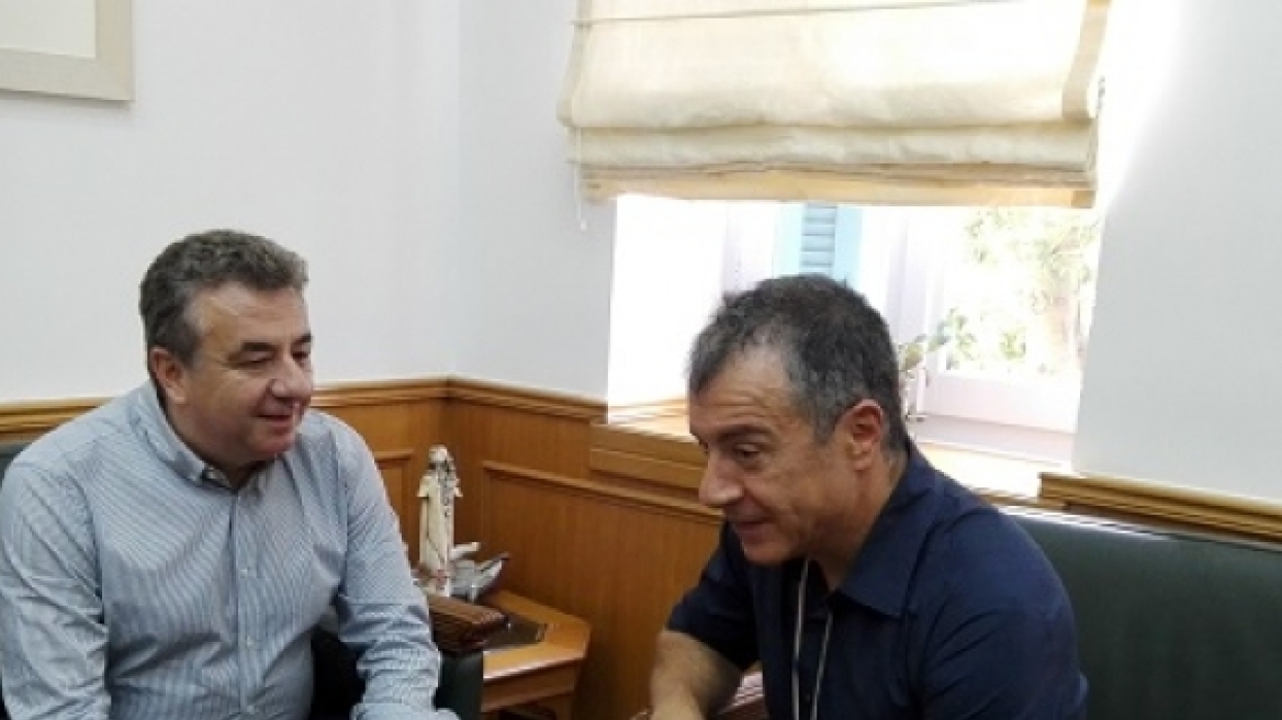 Θεοδωράκης: Η χώρα χρειάζεται συναίνεση, σοβαρότητα και όχι εκλογές