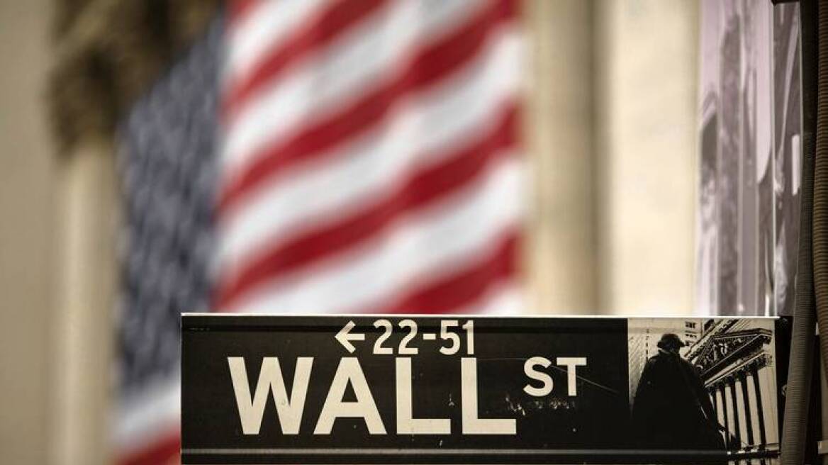 Στο «κόκκινο» η Wall Street