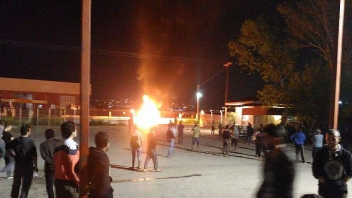 Φωτιά στο κέντρο προσφύγων στο Ωραιόκαστρο - Σοβαρά τραυματίας 8χρονος 