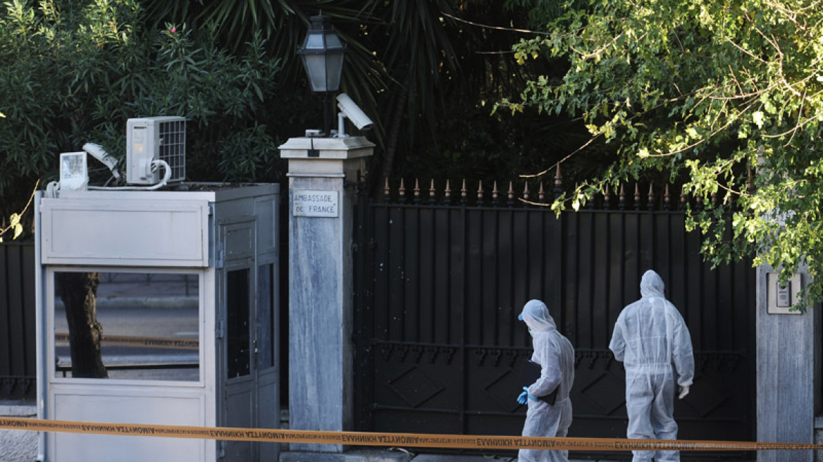 Ανησυχία για την επίθεση με χειροβομβίδα στο πιο καλά φυλασσόμενο σημείο της Αθήνας