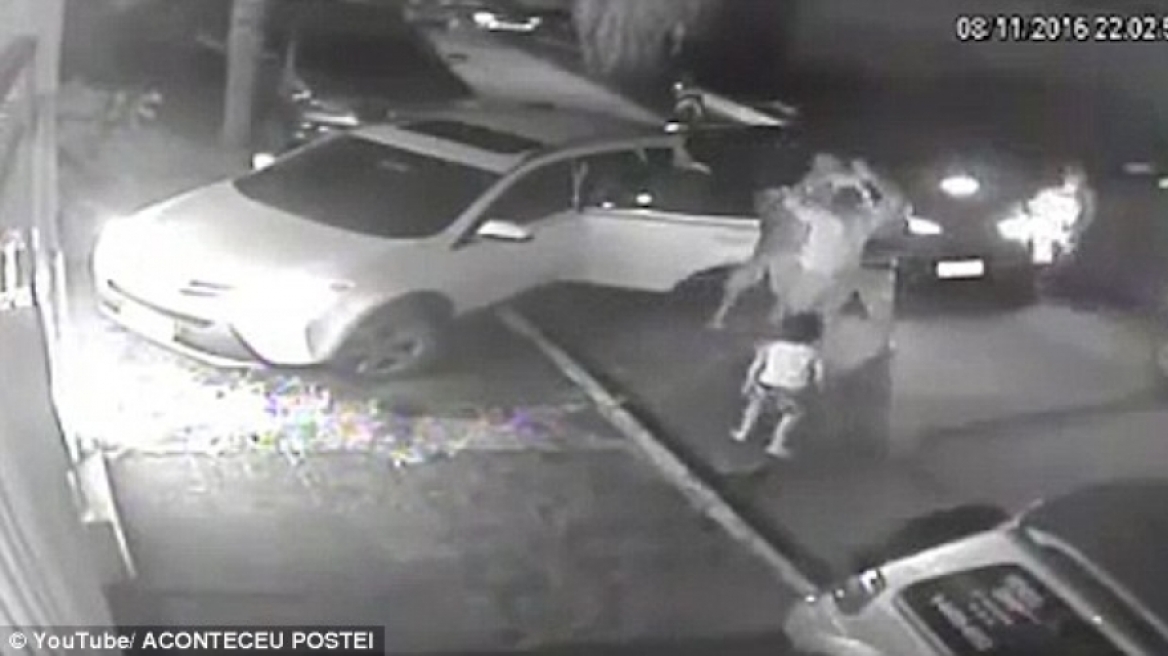 Πεντάχρονος κυνηγάει το αυτοκίνητο των απαγωγέων του πατέρα του