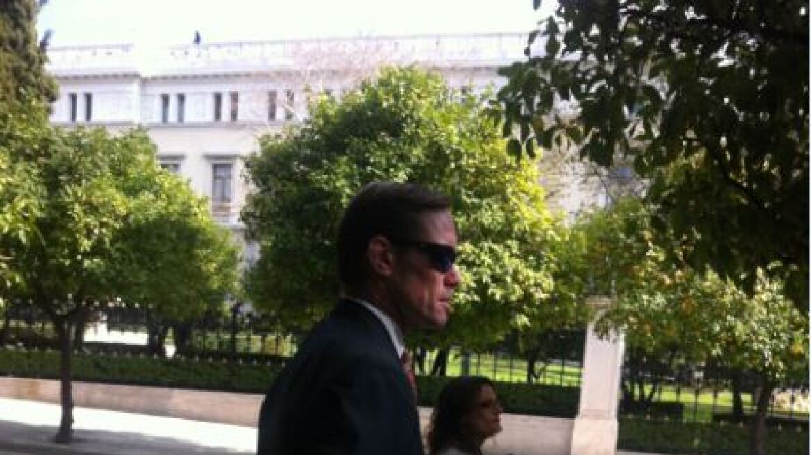 O...«Εξολοθρευτής» έξω από το Προεδρικό Μέγαρο