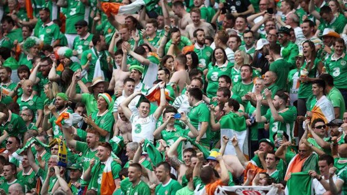 Οι Ιρλανδοί οπαδοί ξαναχτυπούν: Αποθέωσαν στο μετρό τον σωσία του Κλοπ!