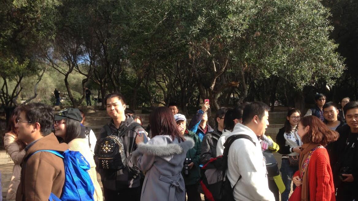Μπλόκο σε Κινέζους τουρίστες στην Ακρόπολη λόγω Ομπάμα