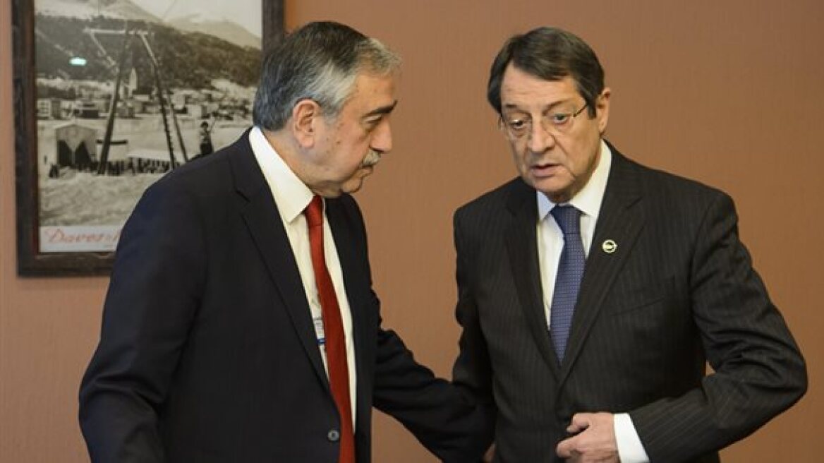 Τουρκικά ΜΜΕ: Το θετικό κλίμα για το Κυπριακό χάλασε μετά το τηλεφώνημα Τσίπρα-Αναστασιάδη
