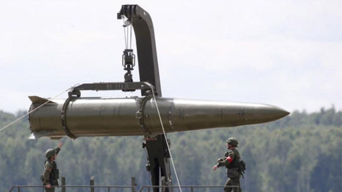 Παιχνίδια πολέμου: Ο Πούτιν στρέφει το πυραυλικό του σύστημα κατά της Ευρώπης