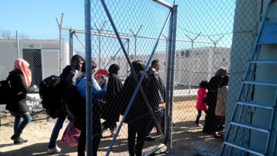 Χίος: Επέστρεψαν στο νησί οι Τούρκοι αξιωματούχοι για το προσφυγικό