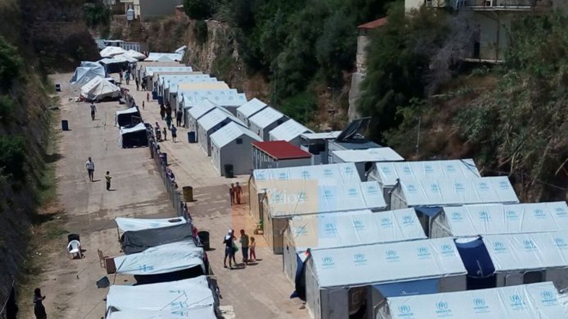 Χίος: Το Δημοτικό Συμβούλιο απέρριψε τις κυβερνητικές προτάσεις για το προσφυγικό