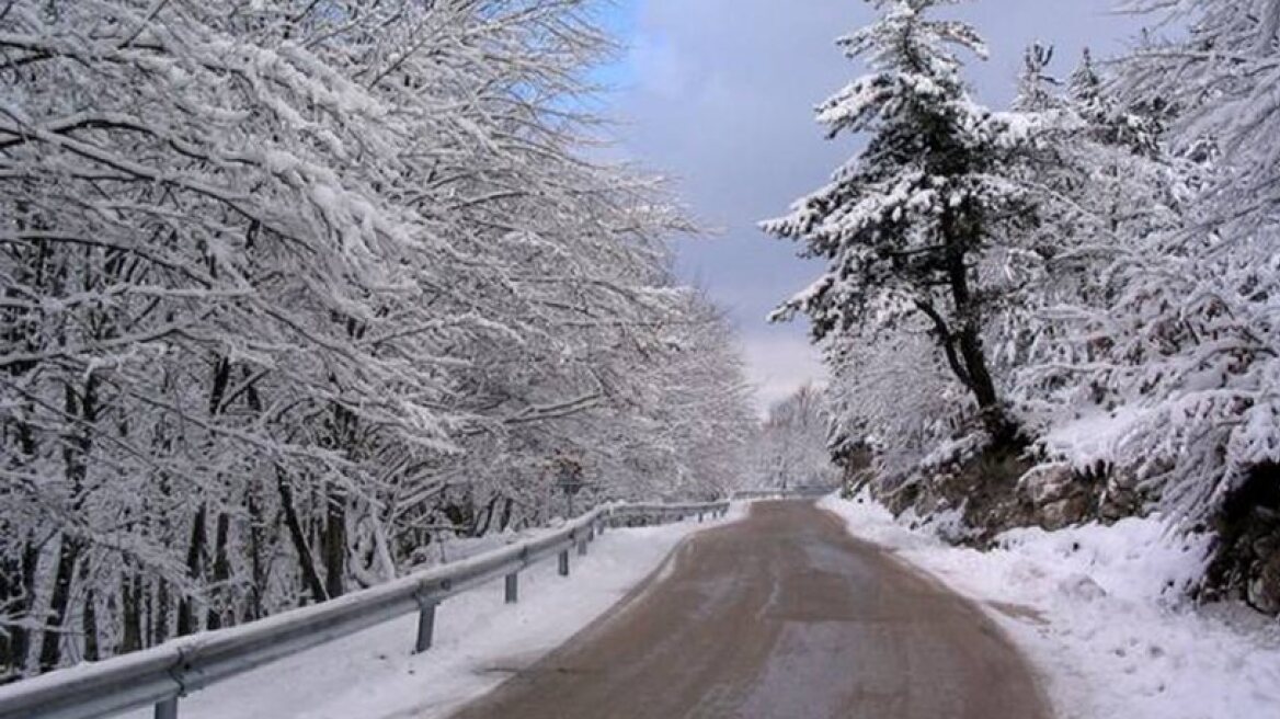 Freezing temperatures and snow to hit Greece