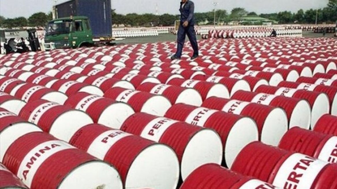Οι χώρες του ΟΠΕΚ συμφώνησαν σε μείωση της ημερήσιας παραγωγής πετρελαίου