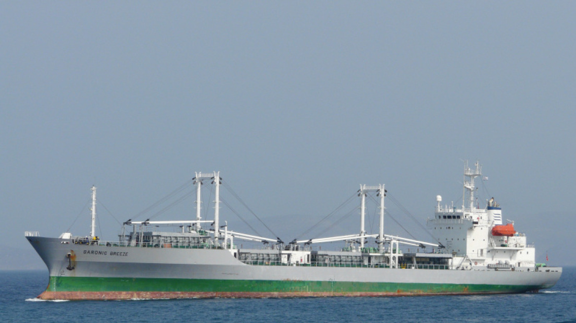 Νιγηριανοί πειρατές πήραν ομήρους από ελληνόκτητο πλοίο