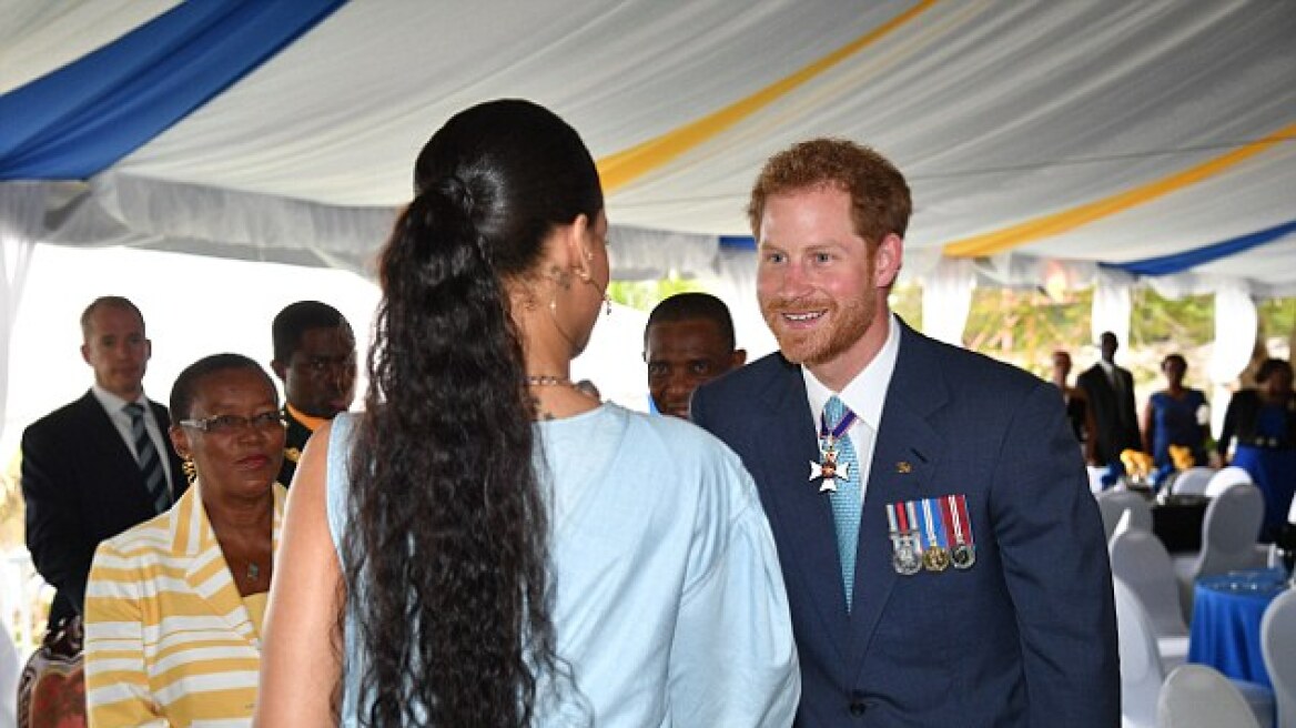 Φωτογραφίες: Ο πρίγκιπας Χάρι συναντά την Ριάνα 