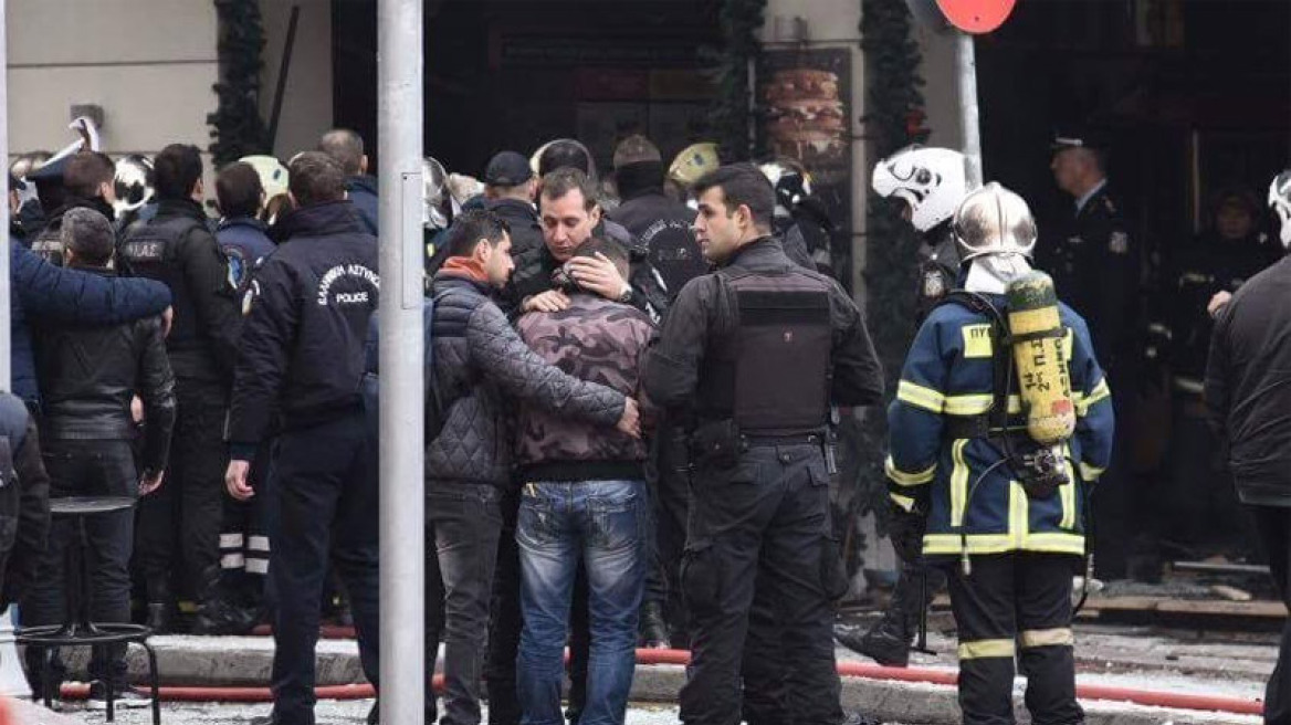 Συγκλονίζουν οι μαρτυρίες για την έκρηξη στη Βικτωρίας: «Όλοι έπεσαν κάτω και ούρλιαζαν»