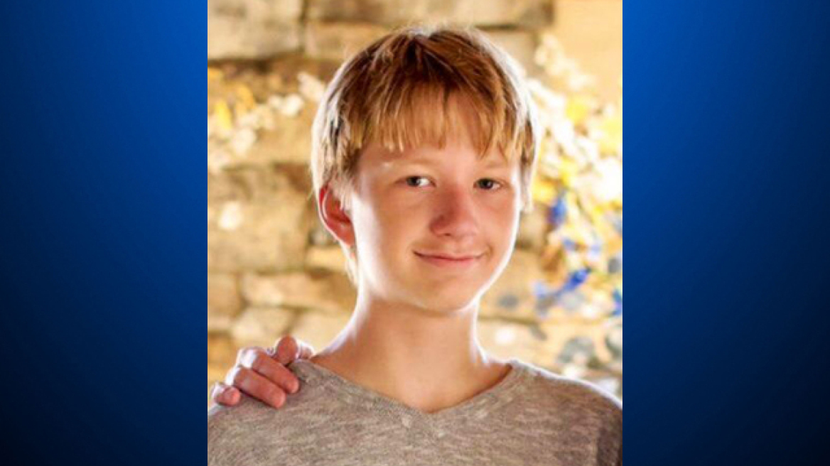 Τραγωδία στις ΗΠΑ: 14χρονος σκότωσε τη μητέρα και τον αδερφό του στον ύπνο τους