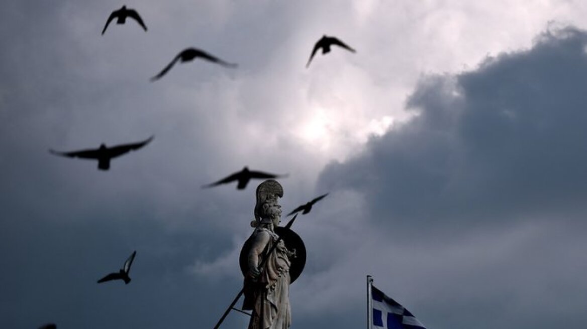Επιδεινώθηκε το Νοέμβριο, μετά από τρεις μήνες, το οικονομικό κλίμα στην Ελλάδα