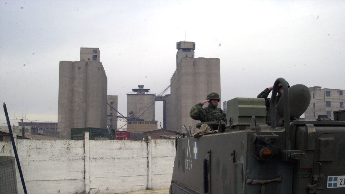 Ούτε ευρώ αποζημίωση για στρατιωτικό αρχίατρο που παραμορφώθηκε από τη ραδιενέργεια στο Κόσοβο