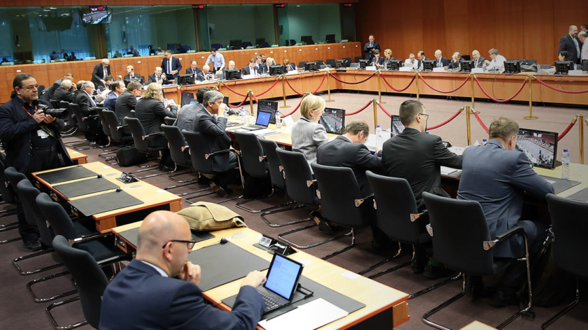 Συμφώνησε το Eurogroup σε βραχυπρόθεσμα μέτρα για το χρέος