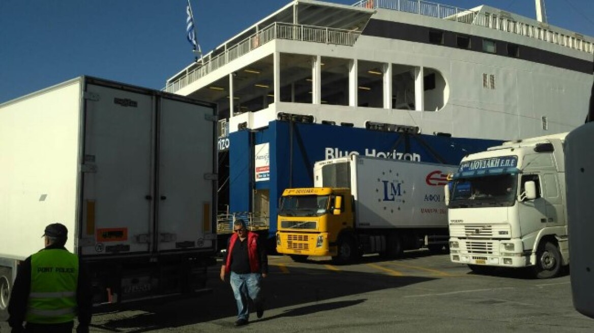 Άνοιξαν οι μπουκαπόρτες των πλοίων στην Κρήτη - Στις 11 αναχωρούν από το Ηράκλειο