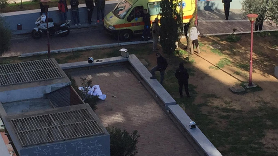 Πιστολίδι στο κέντρο της Αθήνας: Αυτοκτόνησε αλλοδαπός - Τραυματίστηκε αστυνομικός