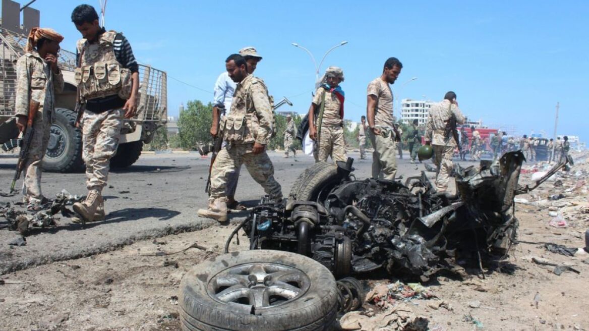 Επίθεση «καμικάζι» σε βάση της Υεμένης: Τουλάχιστον 50 στρατιώτες νεκροί