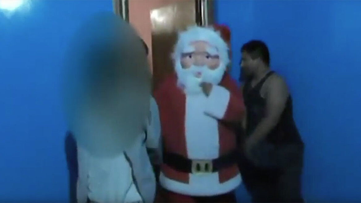 Βίντεο: Ο «Άγιος Βασίλης» συνέλαβε... εμπόρους ναρκωτικών!