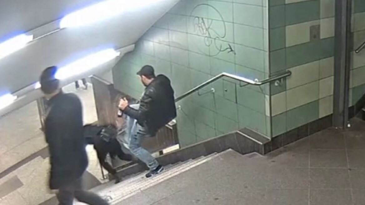 Συνελήφθη ο παρανοϊκός που έριξε γυναίκα από τις σκάλες στο μετρό του Βερολίνου 