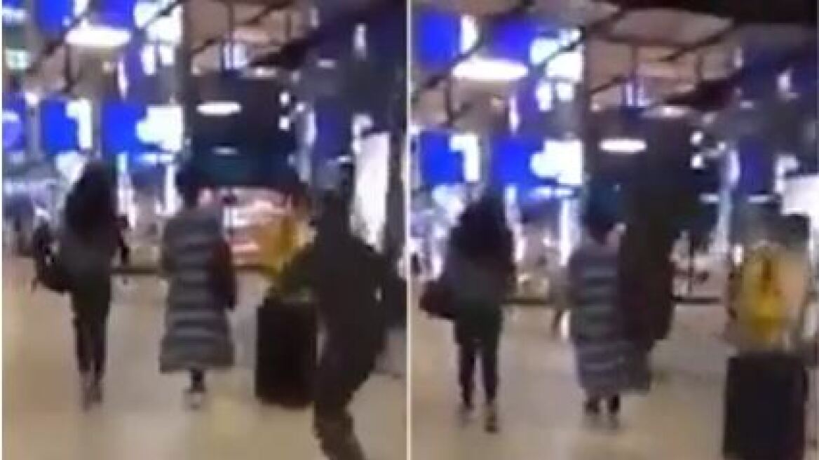 Νέα επίθεση σοκ: Άγνωστος κλωτσά στην πλάτη γυναίκα σε εμπορικό κέντρο