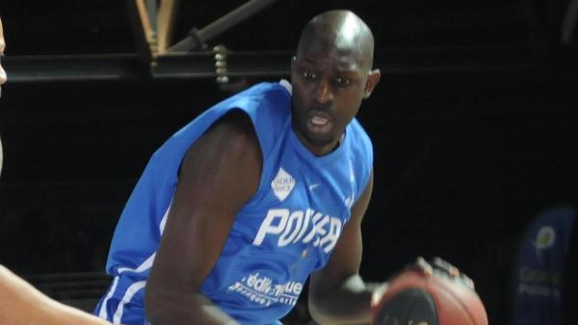 Νεκρός σε τροχαίο διεθνής Γάλλος μπασκετμπολίστας