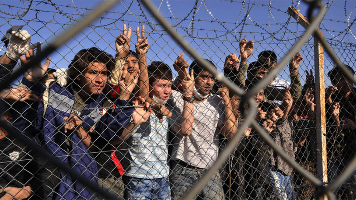 SOS από Frontex: Το Ισλαμικό Κράτος εξοπλίζει πρόσφυγες για τρομοκρατικές επιθέσεις
