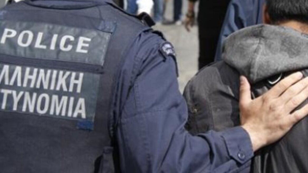 Μετανάστες λήστεψαν νεαρή κοπέλα στη Χίο