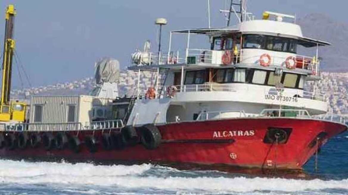 Αποκολλήθηκε το πλοίο με σημαία Τουρκίας που είχε προσαράξει στην Κω