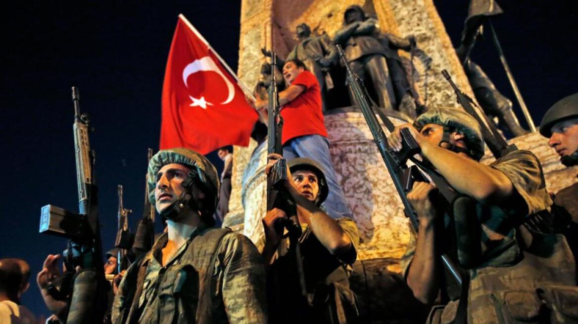 Τουρκία: Εκδιώχθηκαν ακόμη 6.000 αστυνομικοί, ακαδημαϊκοί και κρατικοί λειτουργοί
