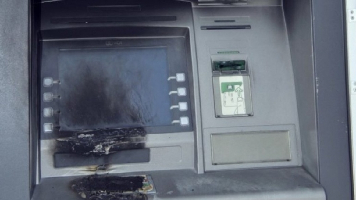 Θεσσαλονίκη: Έκαψαν ΑΤΜ της Εθνικής Τράπεζας