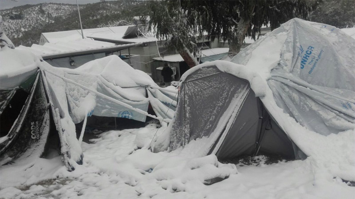 Προσφυγικό: Από το «κάπου λιάζονται» της Τασίας στο «σήμερα ξεπαγιάζουν»