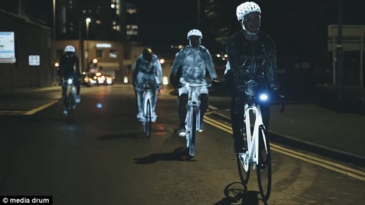 Νέο σπρέι κάνει ορατούς ποδηλάτες, ζώα και πεζούς τη νύχτα