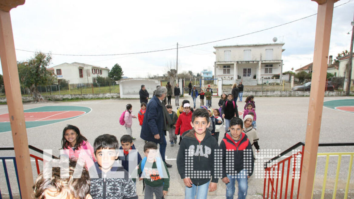 Ξεκίνησαν σχολείο τα προσφυγόπουλα της Μυρσίνης