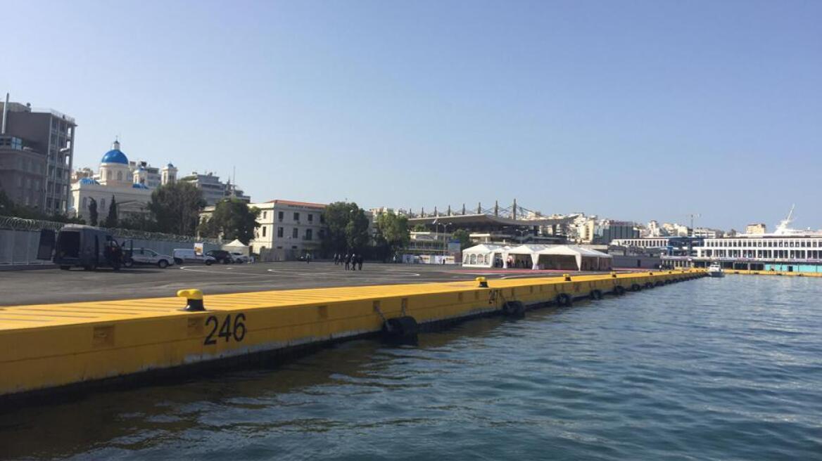 Ηλικιωμένος έπεσε με το αυτοκίνητό του στο λιμάνι του Πειραιά - Ανασύρθηκε νεκρός 
