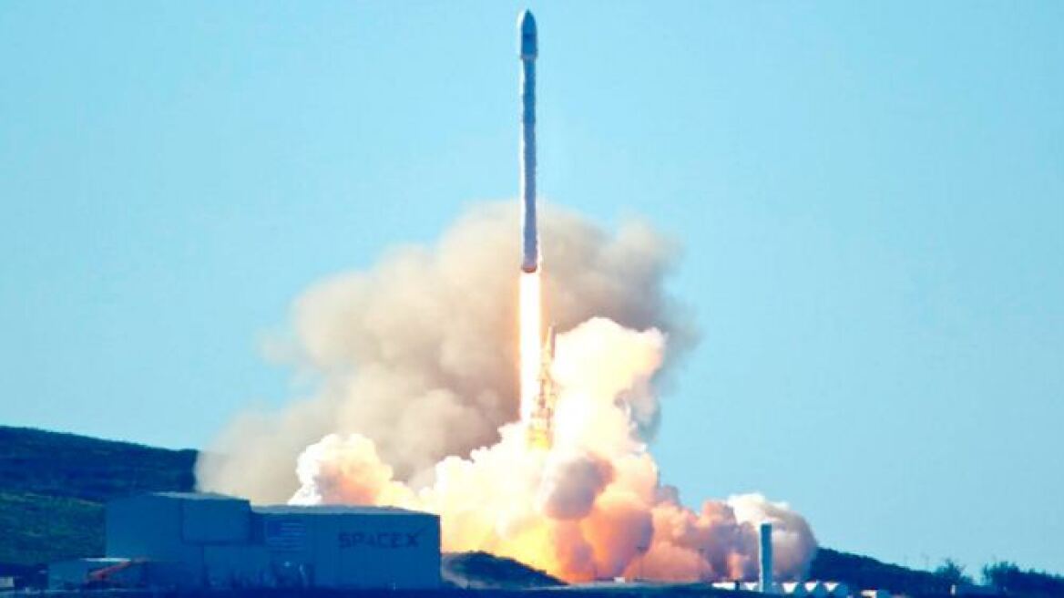 Επιτυχής η εκτόξευση του πυραύλου Falcon 9 της εταιρίας SpaceX