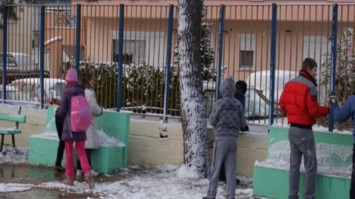 Θεσσαλονίκη: Ανοίγουν αύριο τα περισσότερα σχολεία -Ποιά θα παραμείνουν κλειστά
