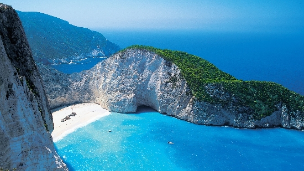 Hoppa.com: Το Ναυάγιο Ζακύνθου στις 7 πιο εντυπωσιακές παραλίες στον κόσμο