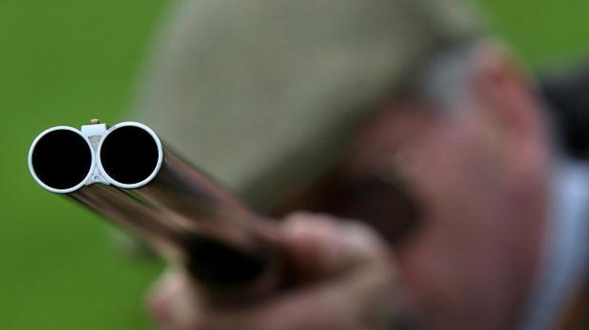 Αιτωλοακαρνανία: Λαθροκυνηγός απείλησε θηροφύλακα με το όπλο του!