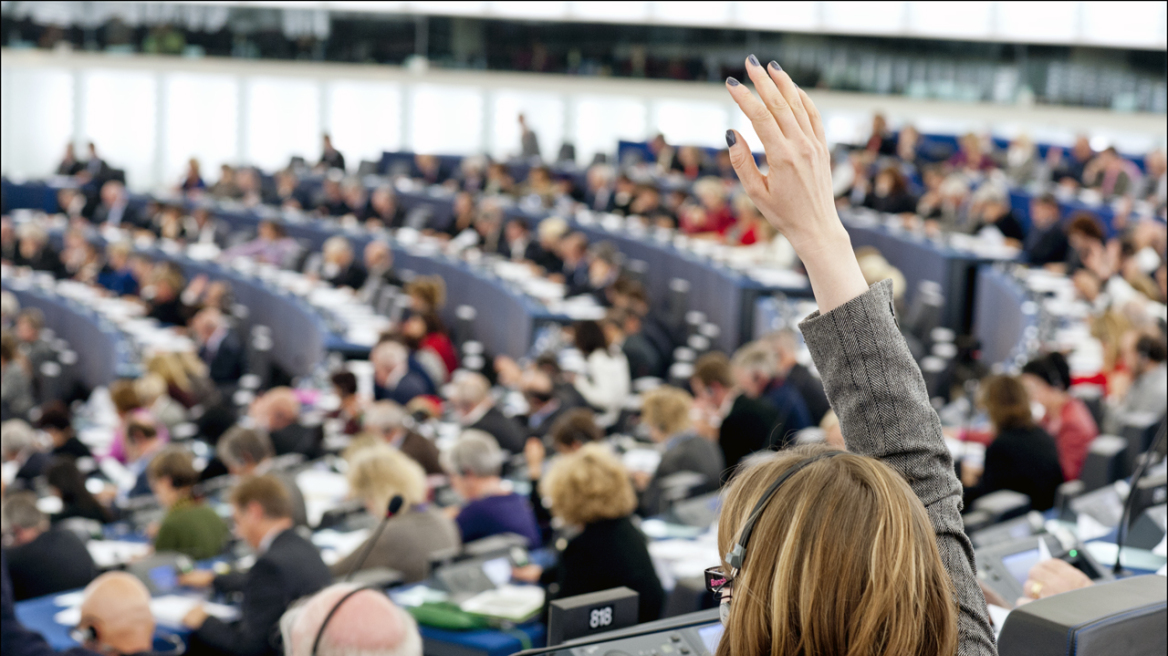 Δείτε live: Το Ευρωπαϊκό Κοινοβούλιο εκλέγει νέο πρόεδρο - Ταγιάνι, Πιτέλα οι δύο βασικοί υποψήφιοι