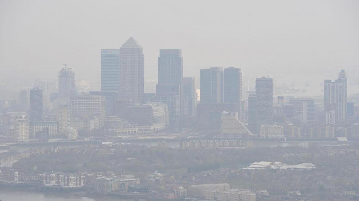 Σε συναγερμό λόγω ατμοσφαιρικής μόλυνσης το Λονδίνο