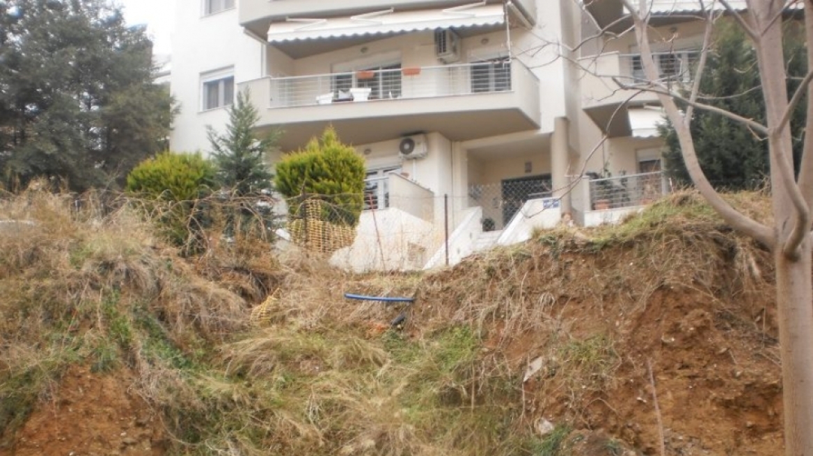Κάτοικοι της Τούμπας καταγγέλλουν: Κινδυνεύουν να καταρρεύσουν τα σπίτια μας