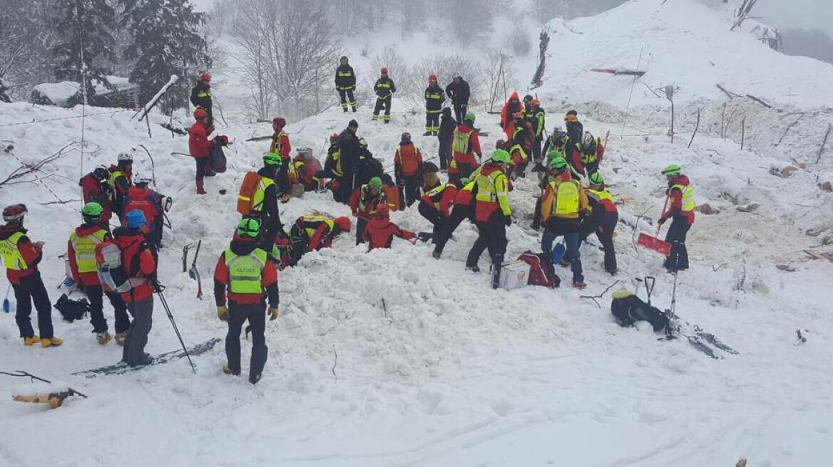 Ιταλία: Στους 7 οι νεκροί από τη χιονοστιβάδα στο ξενοδοχείο Rigopiano
